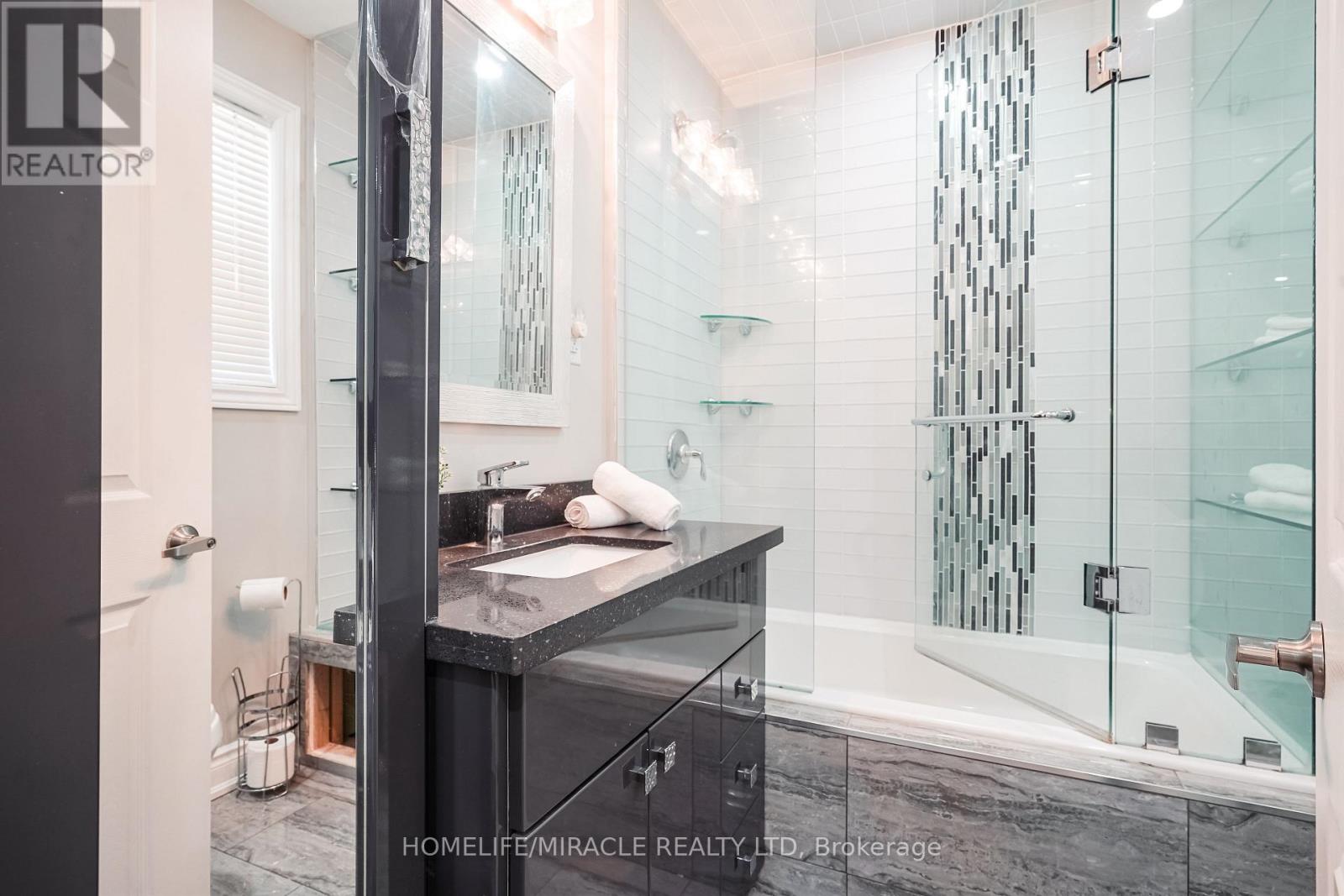 Unknown Address, ,    - Photo 22 - E12505658