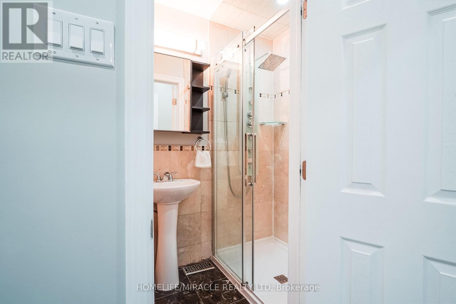 Unknown Address, ,    - Photo 32 - E12505658