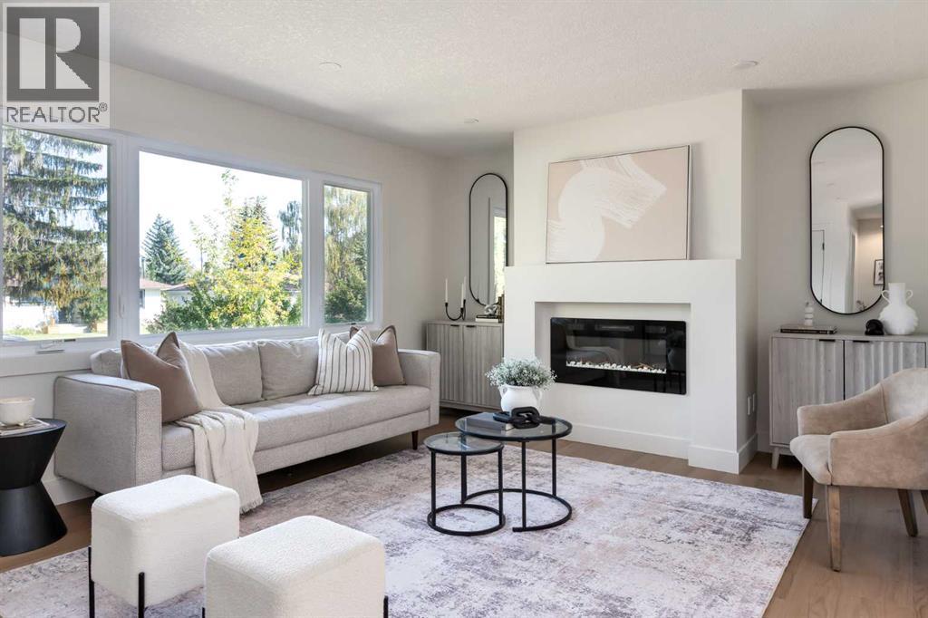 15 Hoover Place Sw, Calgary, Alberta  t2v 3g5 - Photo 2 - A2244371