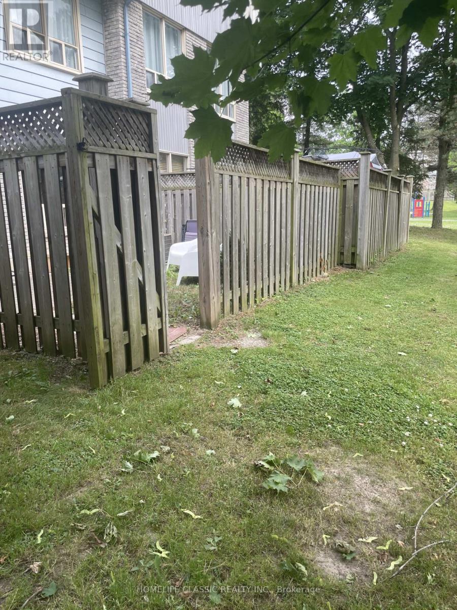 82 - 82 Henderson Drive, Aurora, Ontario  L4G 3M3 - Photo 15 - N12505666