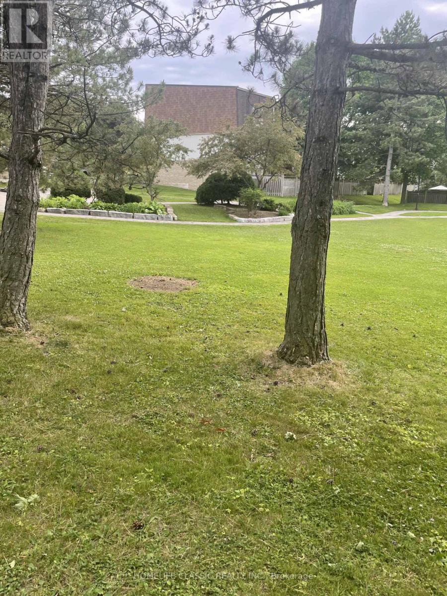 82 - 82 Henderson Drive, Aurora, Ontario  L4G 3M3 - Photo 18 - N12505666