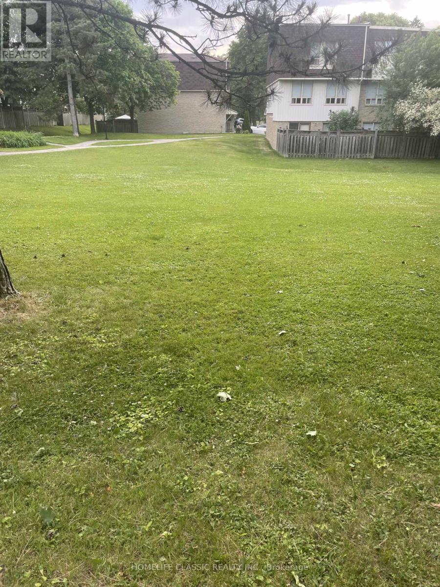 82 - 82 Henderson Drive, Aurora, Ontario  L4G 3M3 - Photo 19 - N12505666