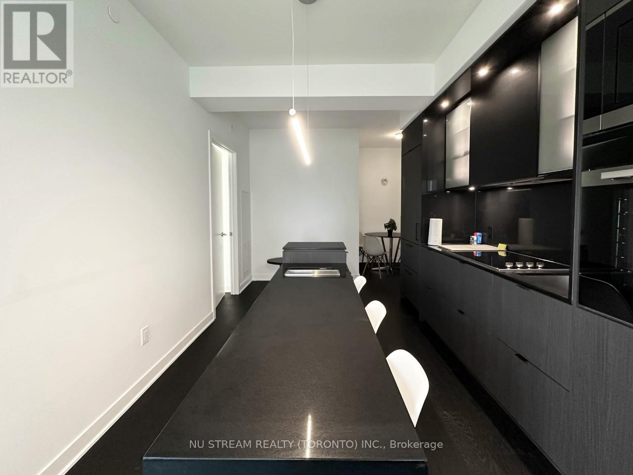 2012 - 11 Yorkville Avenue, Toronto, Ontario  M4W 0B7 - Photo 21 - C12478998