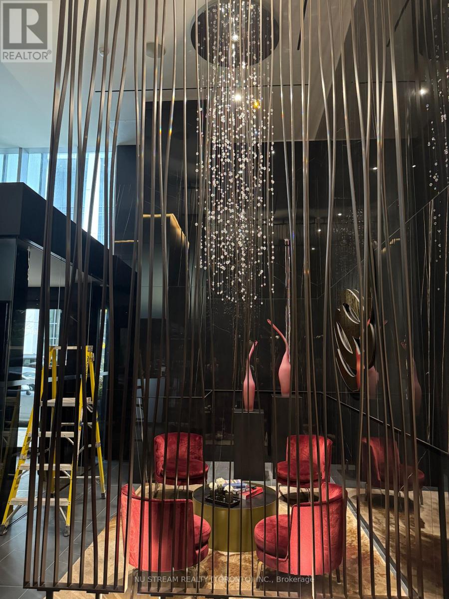 2012 - 11 Yorkville Avenue, Toronto, Ontario  M4W 0B7 - Photo 22 - C12478998