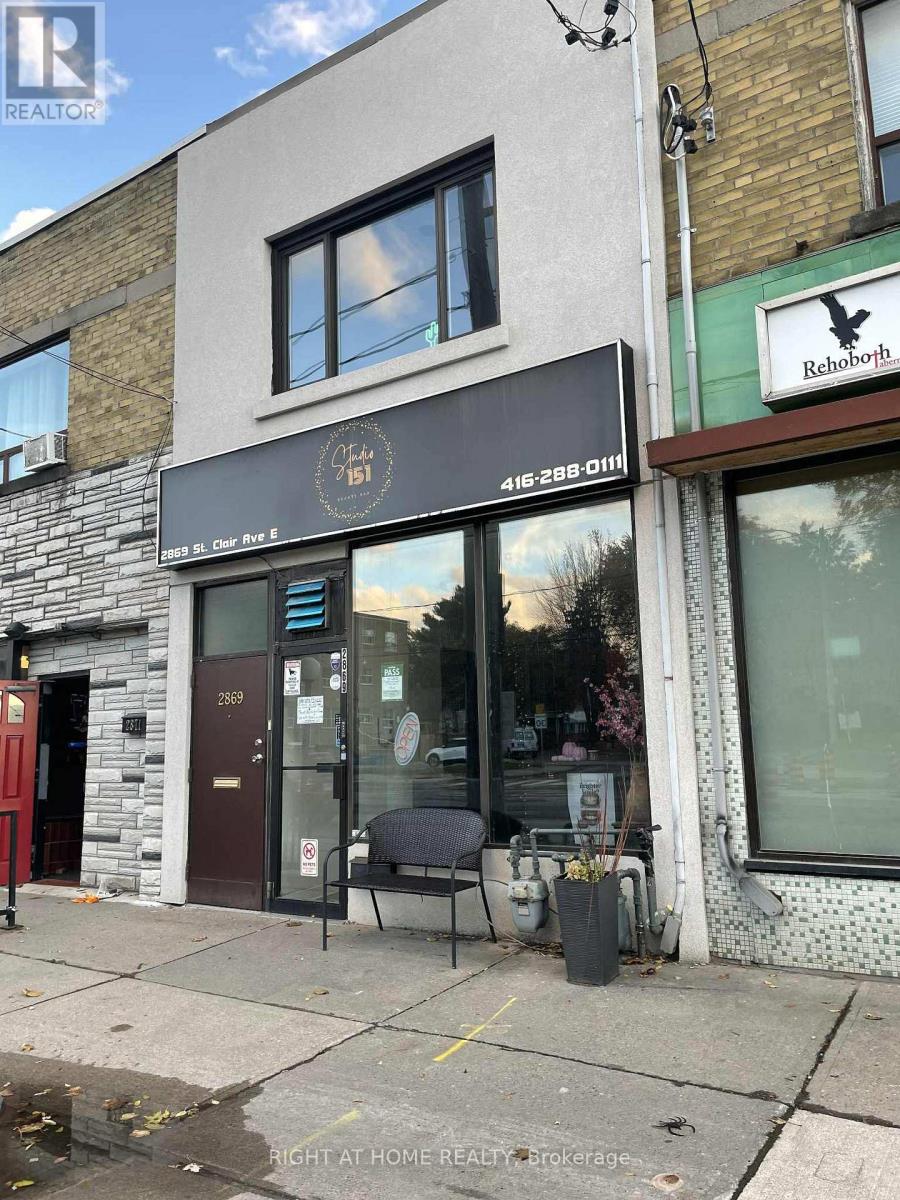2869 ST CLAIR AVENUE E, Toronto, Ontario