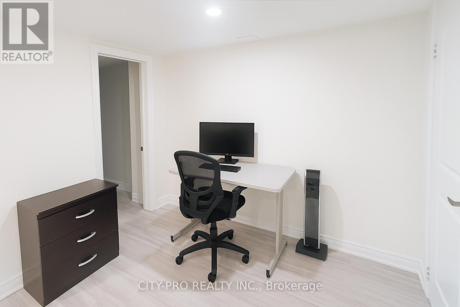 85 Bonistel Crescent, Brampton, Ontario  L7A 3H1 - Photo 10 - W12505668