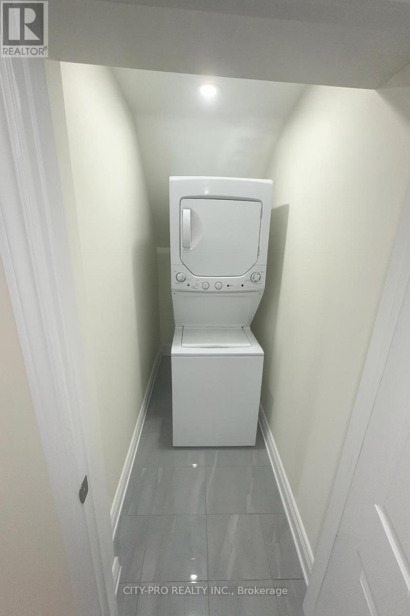 85 Bonistel Crescent, Brampton, Ontario  L7A 3H1 - Photo 12 - W12505668