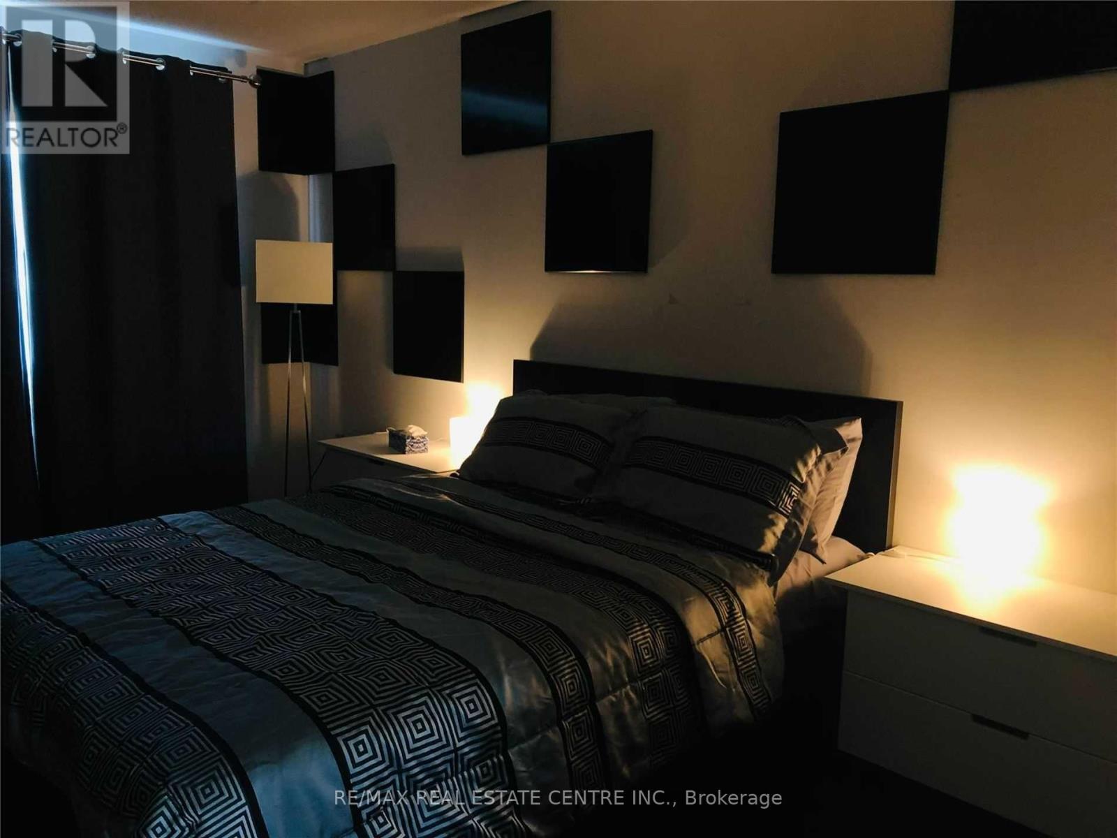 3383 Wild Cherry Lane, Mississauga, Ontario  L5N 7N7 - Photo 13 - W12505672