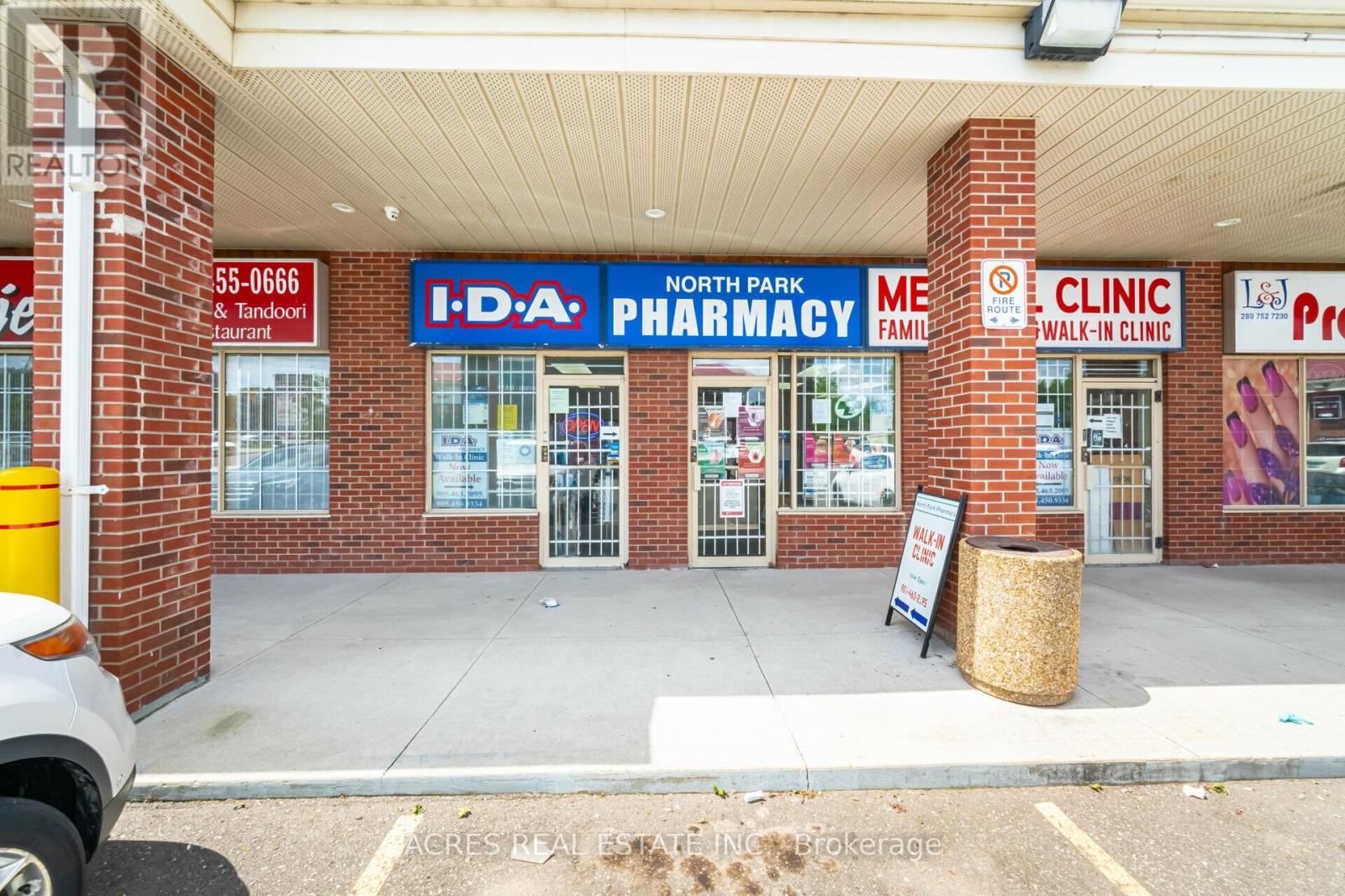 10 - 860 North Park Drive, Brampton, Ontario  L6S 4N5 - Photo 6 - W12505676