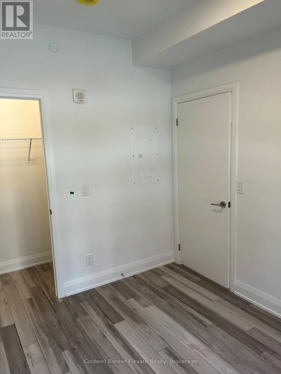 221 - 3250 Carding Mill Trail, Oakville, Ontario  L6M 1L3 - Photo 13 - W12505690