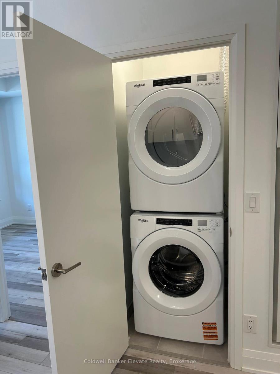 221 - 3250 Carding Mill Trail, Oakville, Ontario  L6M 1L3 - Photo 8 - W12505690