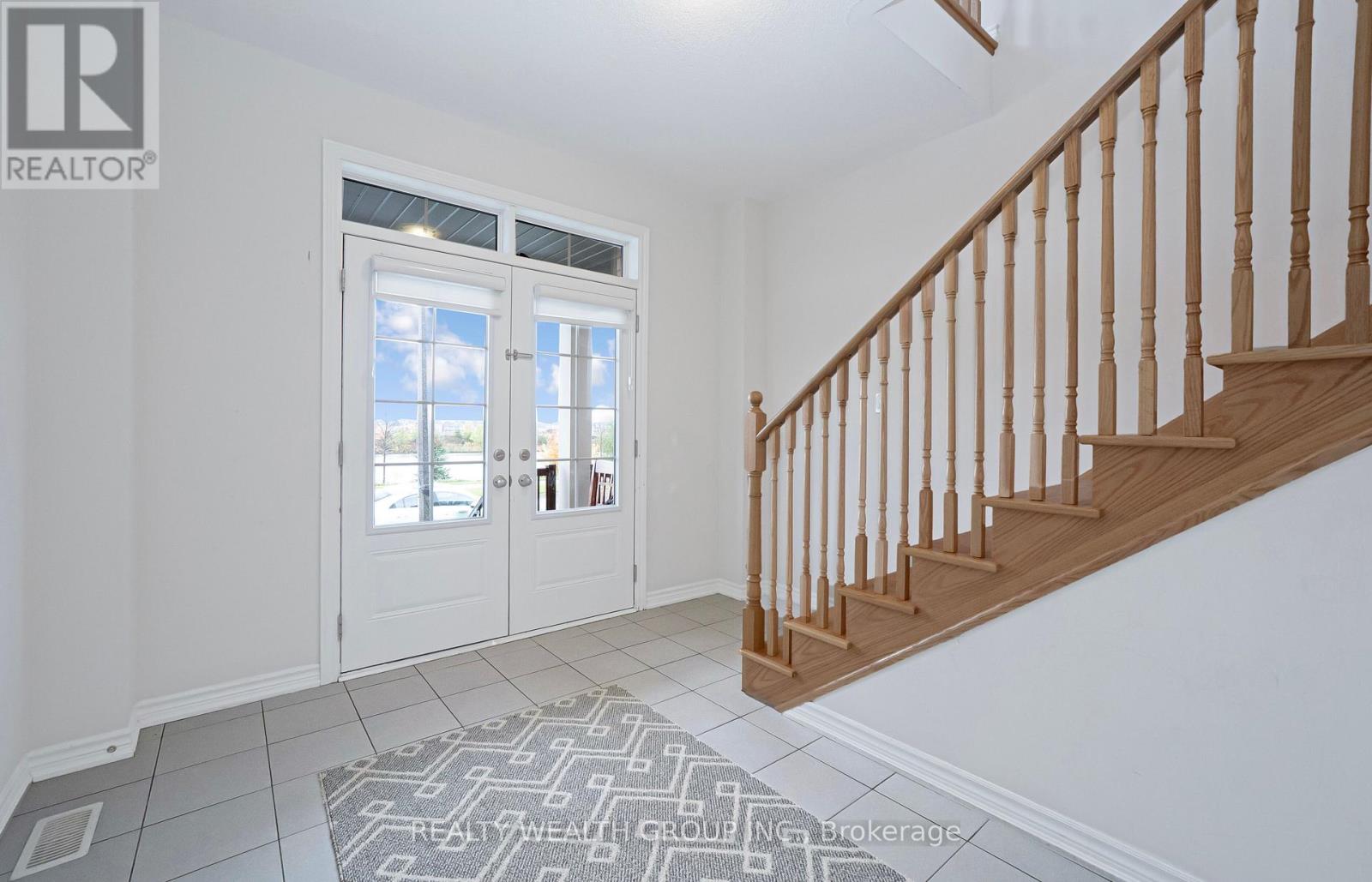 40 Madawaksa Road, Caledon, Ontario  L7C 1Z9 - Photo 5 - W12505694