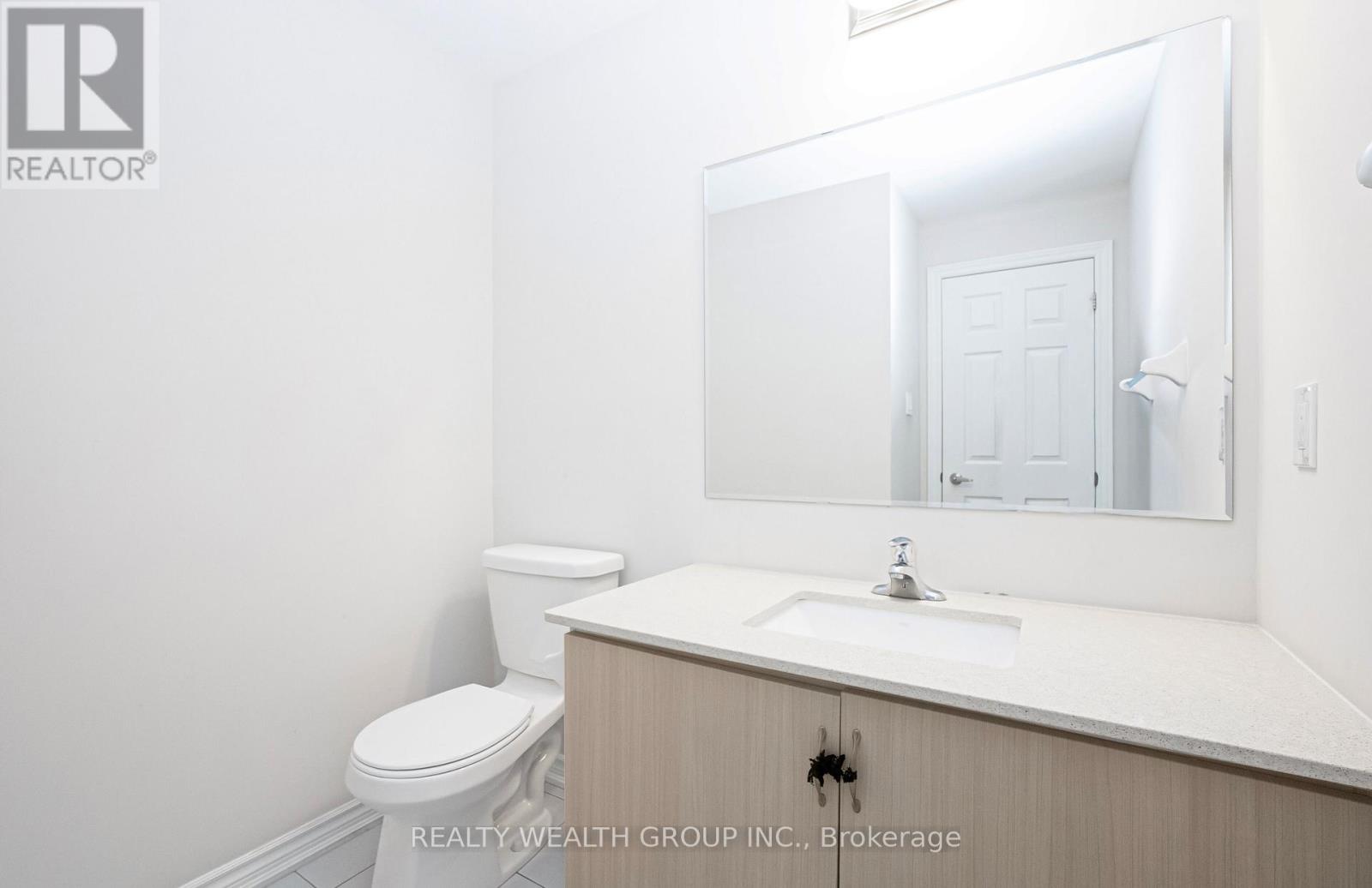 40 Madawaksa Road, Caledon, Ontario  L7C 1Z9 - Photo 8 - W12505694