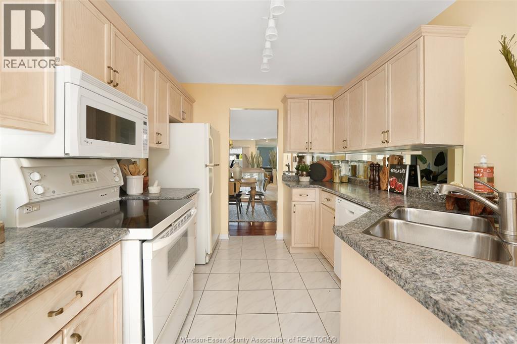 9720 Menard, Windsor, Ontario  N8P 1G6 - Photo 15 - 25027898