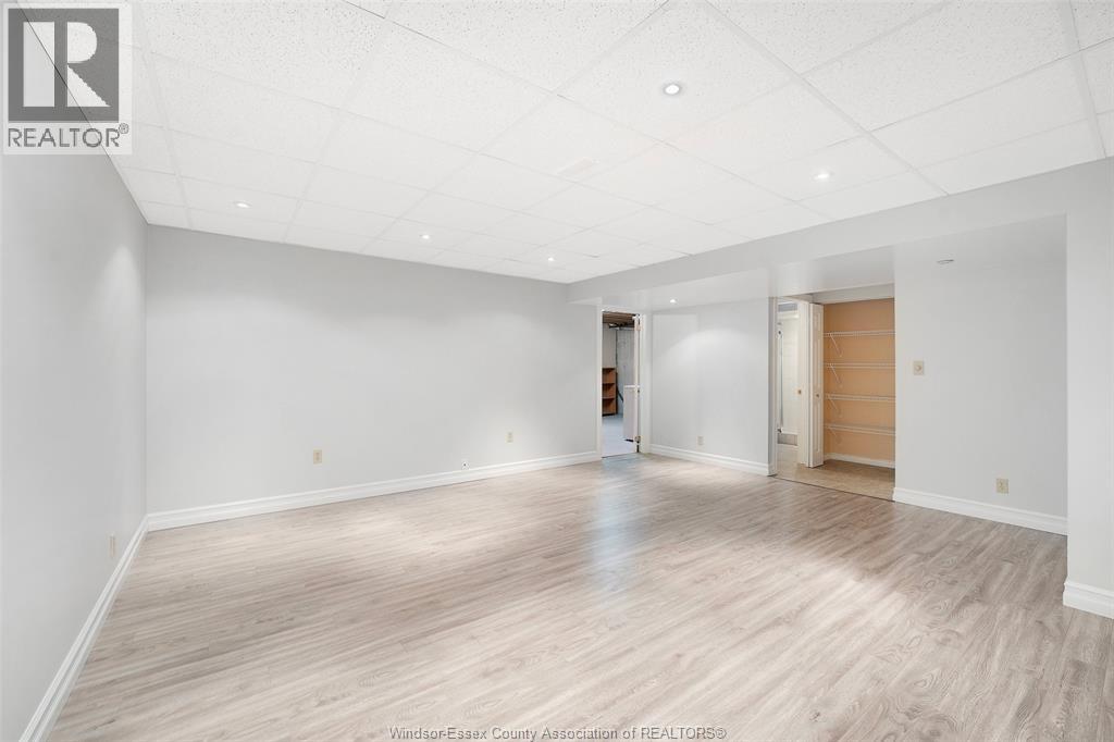 9720 Menard, Windsor, Ontario  N8P 1G6 - Photo 25 - 25027898
