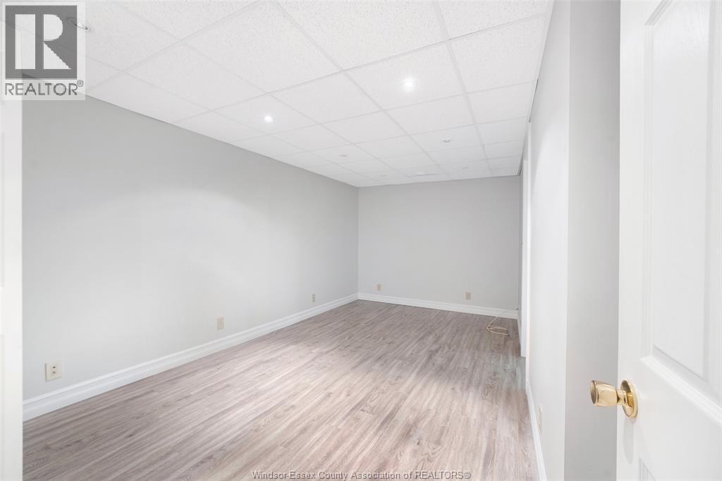9720 Menard, Windsor, Ontario  N8P 1G6 - Photo 28 - 25027898