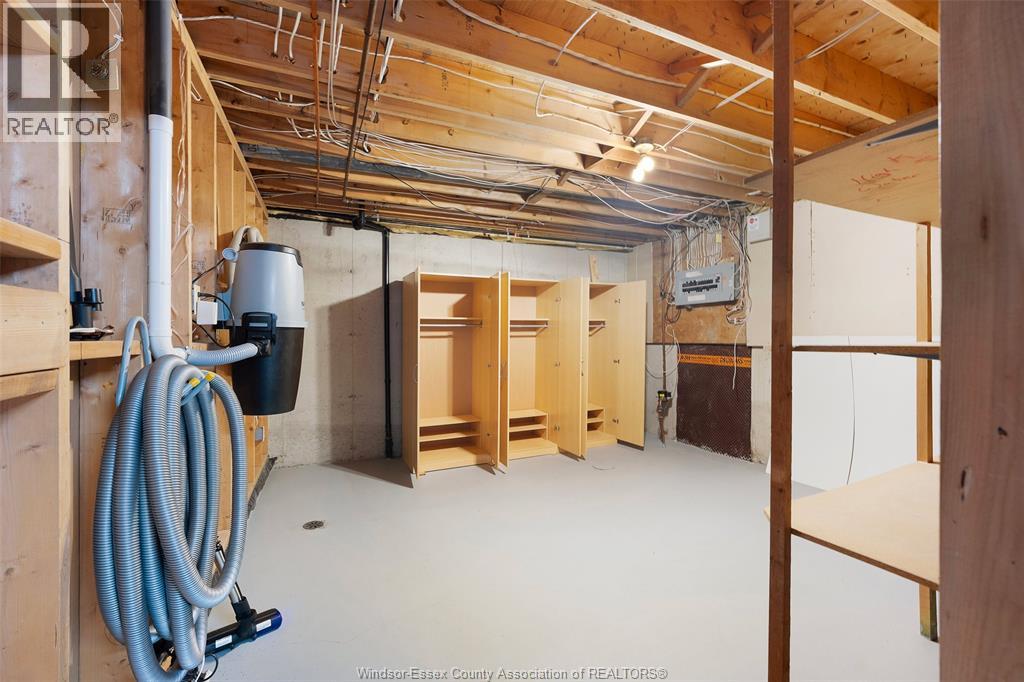 9720 Menard, Windsor, Ontario  N8P 1G6 - Photo 29 - 25027898