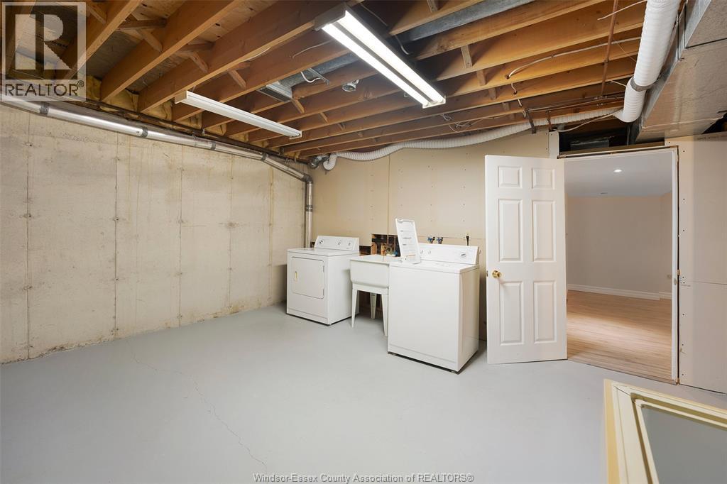 9720 Menard, Windsor, Ontario  N8P 1G6 - Photo 31 - 25027898