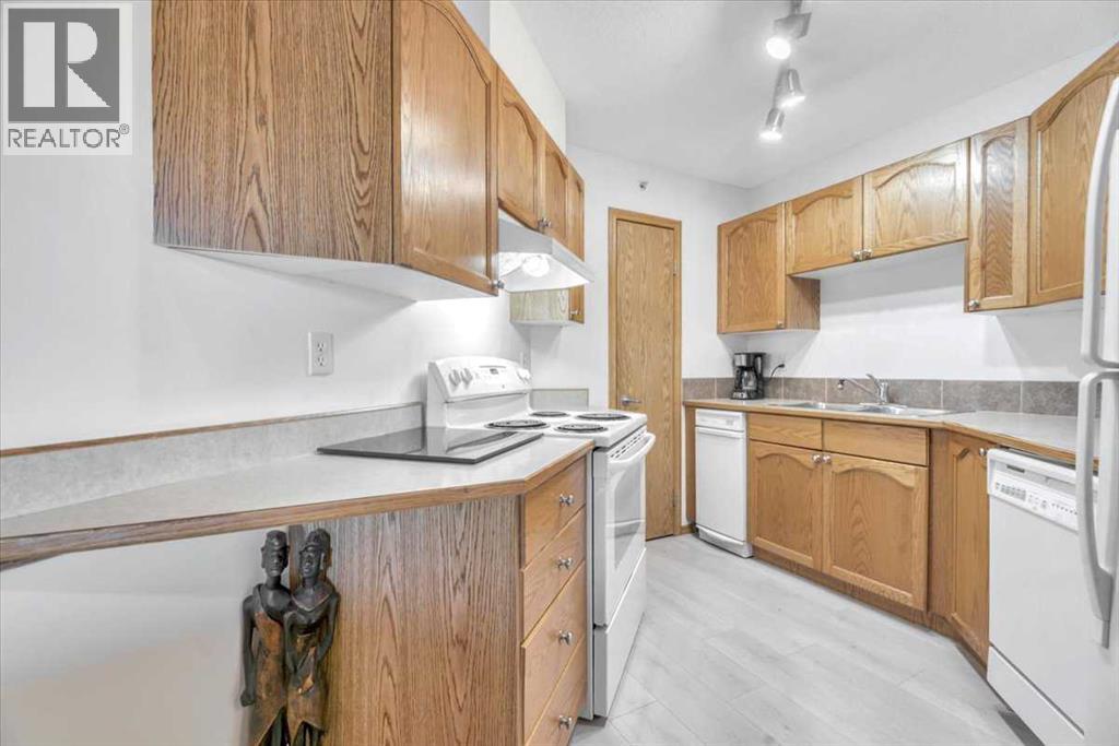 308, 11 Somervale View Sw, Calgary, Alberta  T2Y 4A9 - Photo 10 - A2261939