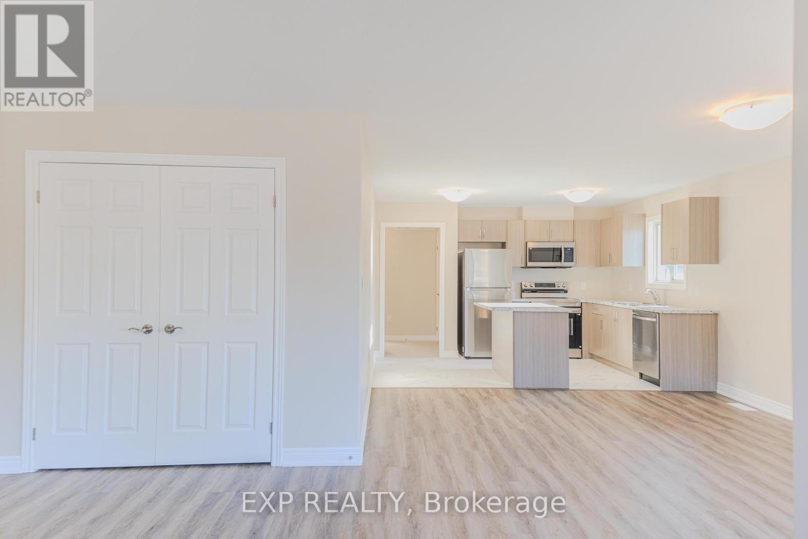 22 Willson Drive, Thorold, Ontario  L2V 0M3 - Photo 18 - X12505656