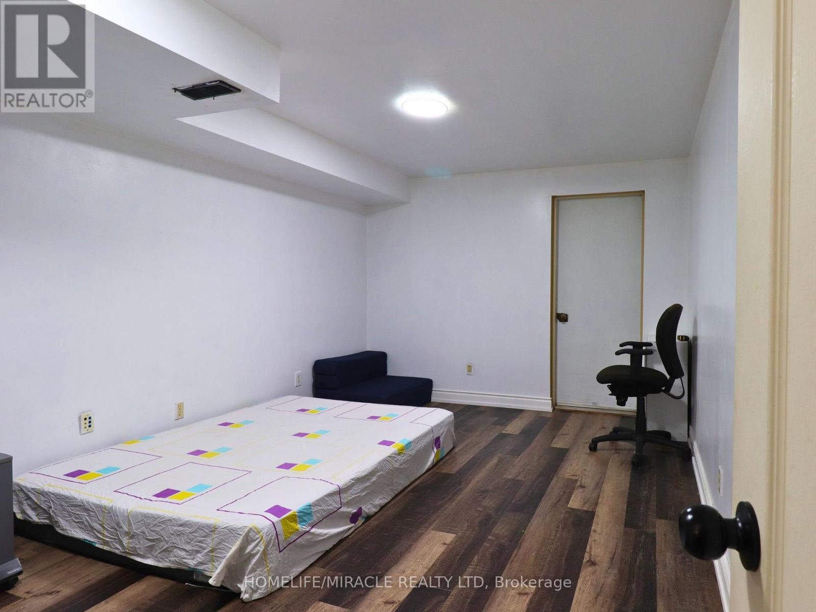 3 Caprice Court, Kitchener, Ontario  N2M 5M2 - Photo 15 - X12505682