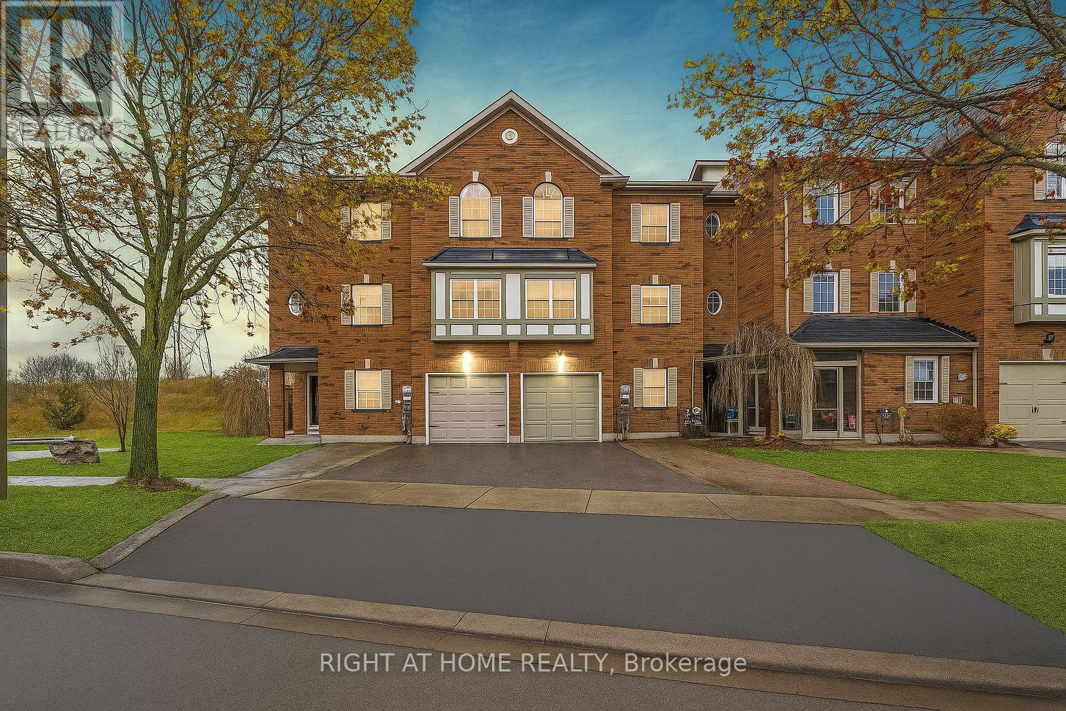 27 Hawtin Lane, Aurora, Ontario L4G 7L4 - Photo 29 - N12499804