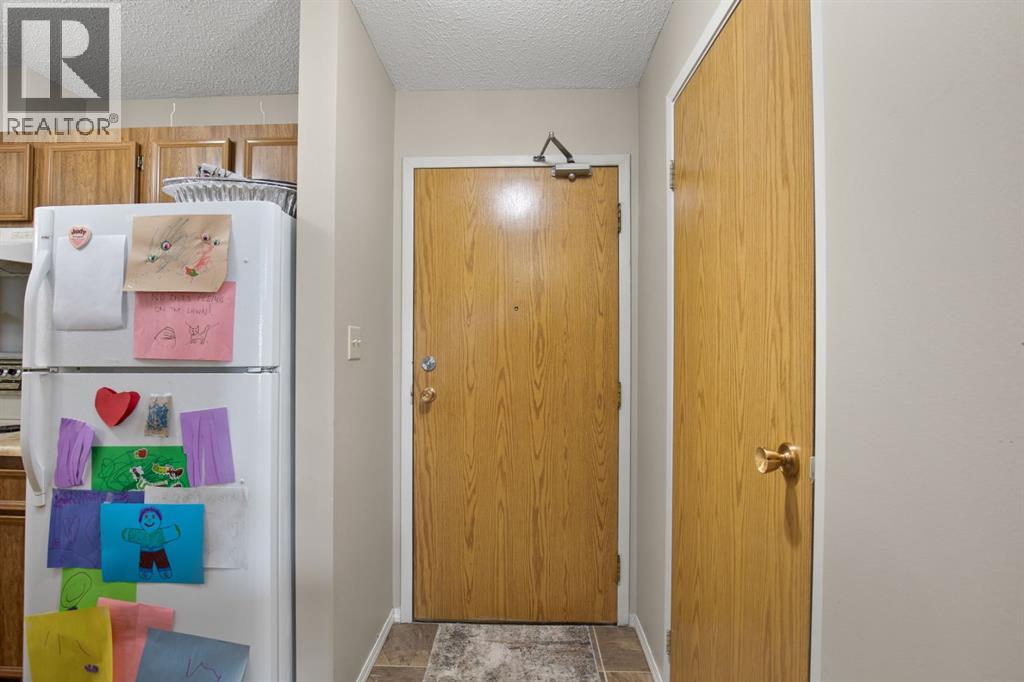 206, 41 Bennett Street, Red Deer, Alberta  T4R 1V3 - Photo 3 - A2245781