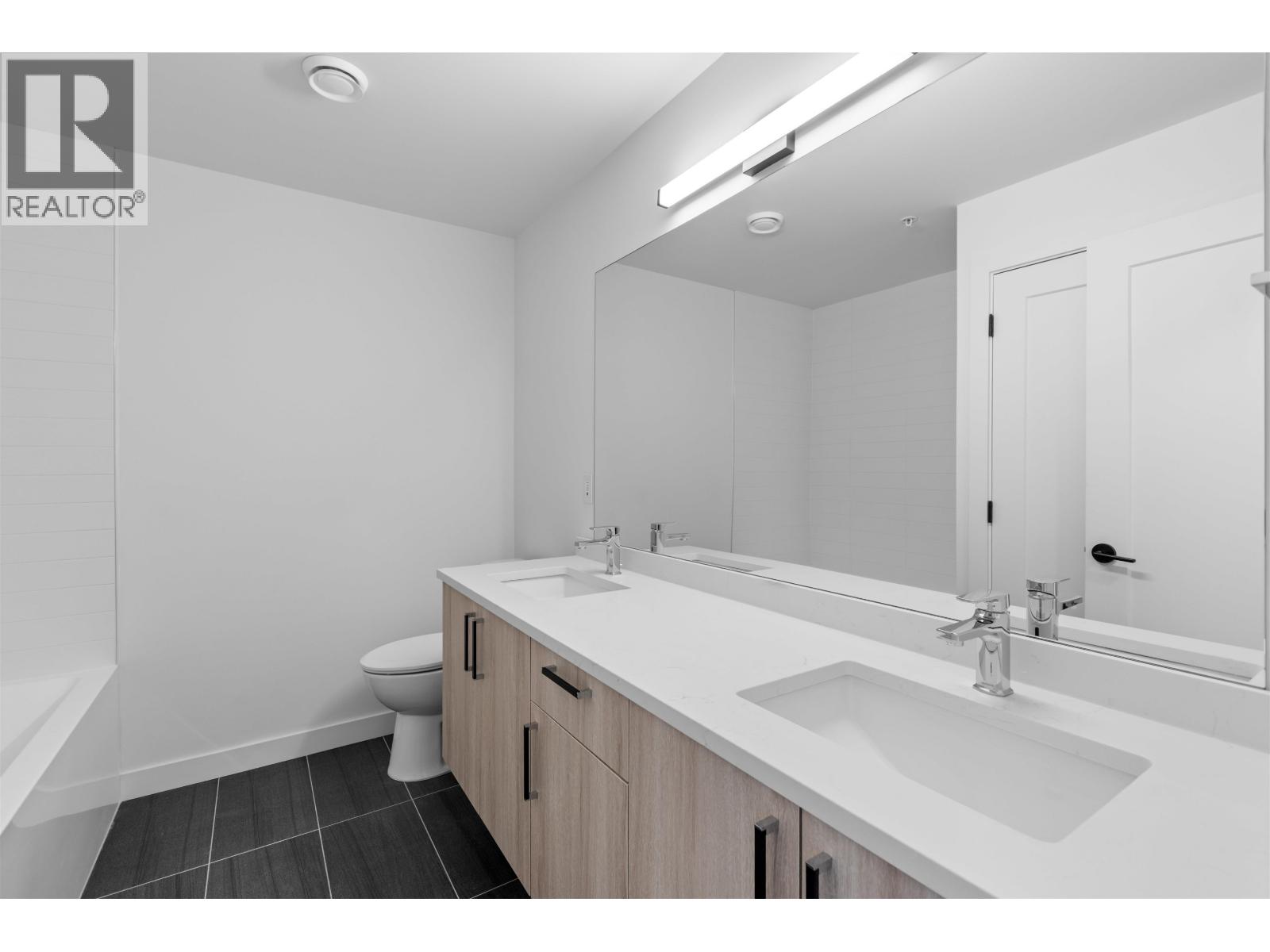 221 2002 St. George Street, Port Moody, British Columbia  V3H 2E6 - Photo 19 - R3064354