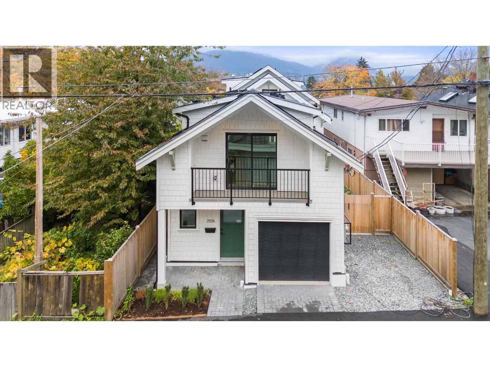 2526 MCGILL STREET, Vancouver, British Columbia