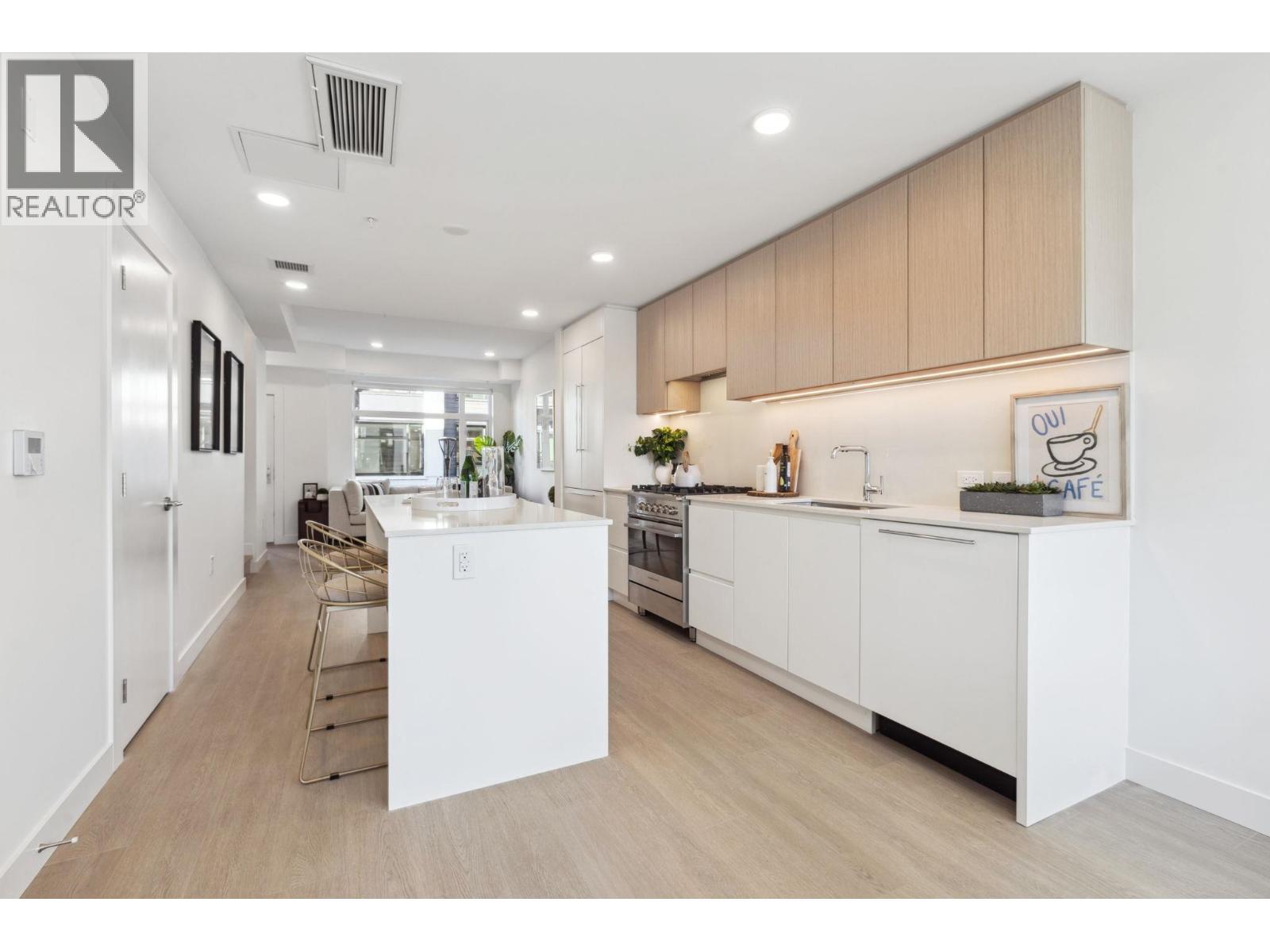 211 1008 W 47th Street, Vancouver, British Columbia  V6M 0E3 - Photo 4 - R3064368