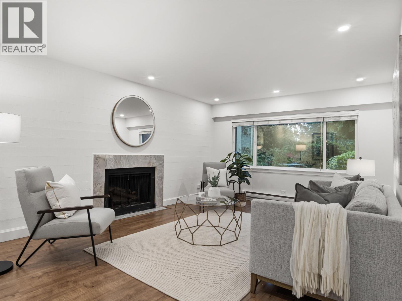 1253 PLATEAU DRIVE, North Vancouver, British Columbia