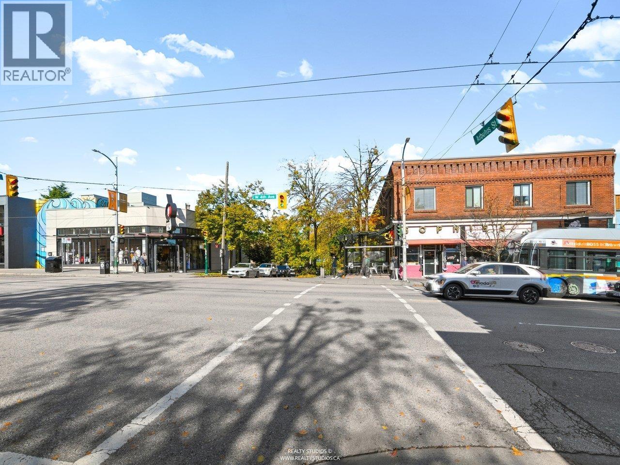 311 2121 W 6th Avenue, Vancouver, British Columbia  V6K 1V5 - Photo 25 - R3064378