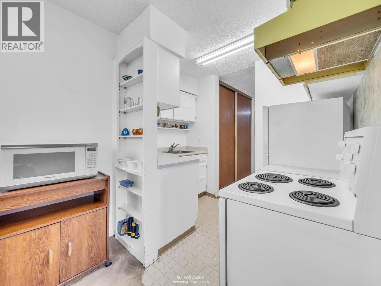311 2121 W 6th Avenue, Vancouver, British Columbia  V6K 1V5 - Photo 6 - R3064378