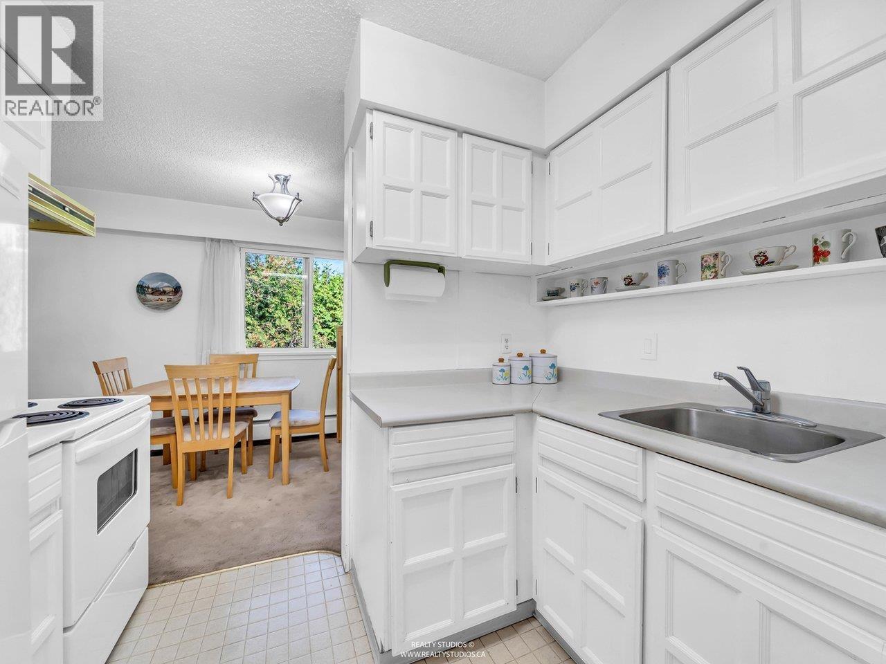 311 2121 W 6th Avenue, Vancouver, British Columbia  V6K 1V5 - Photo 7 - R3064378