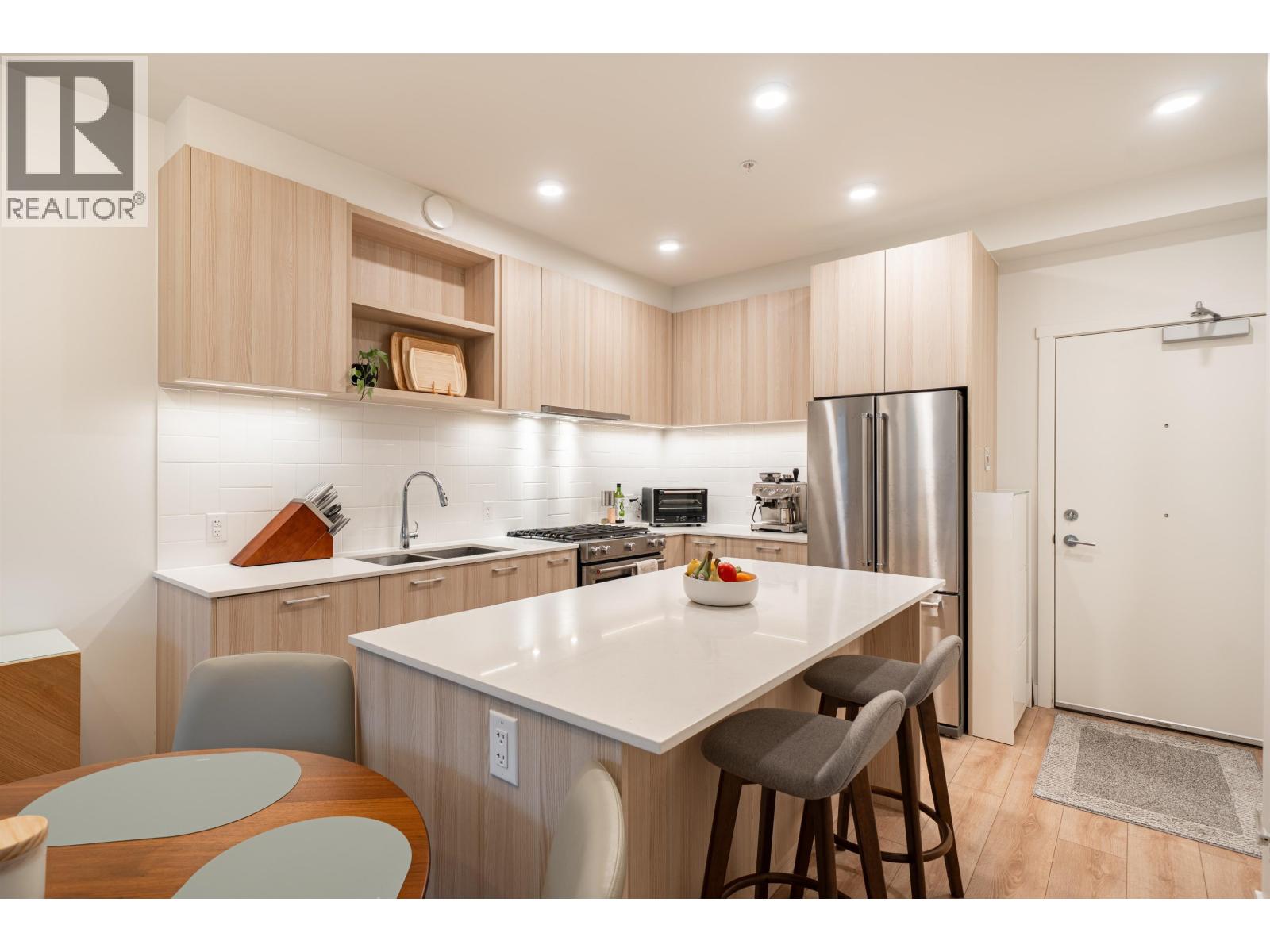 310 741 Anskar Court, Coquitlam, British Columbia  V3J 0N3 - Photo 9 - R3064392