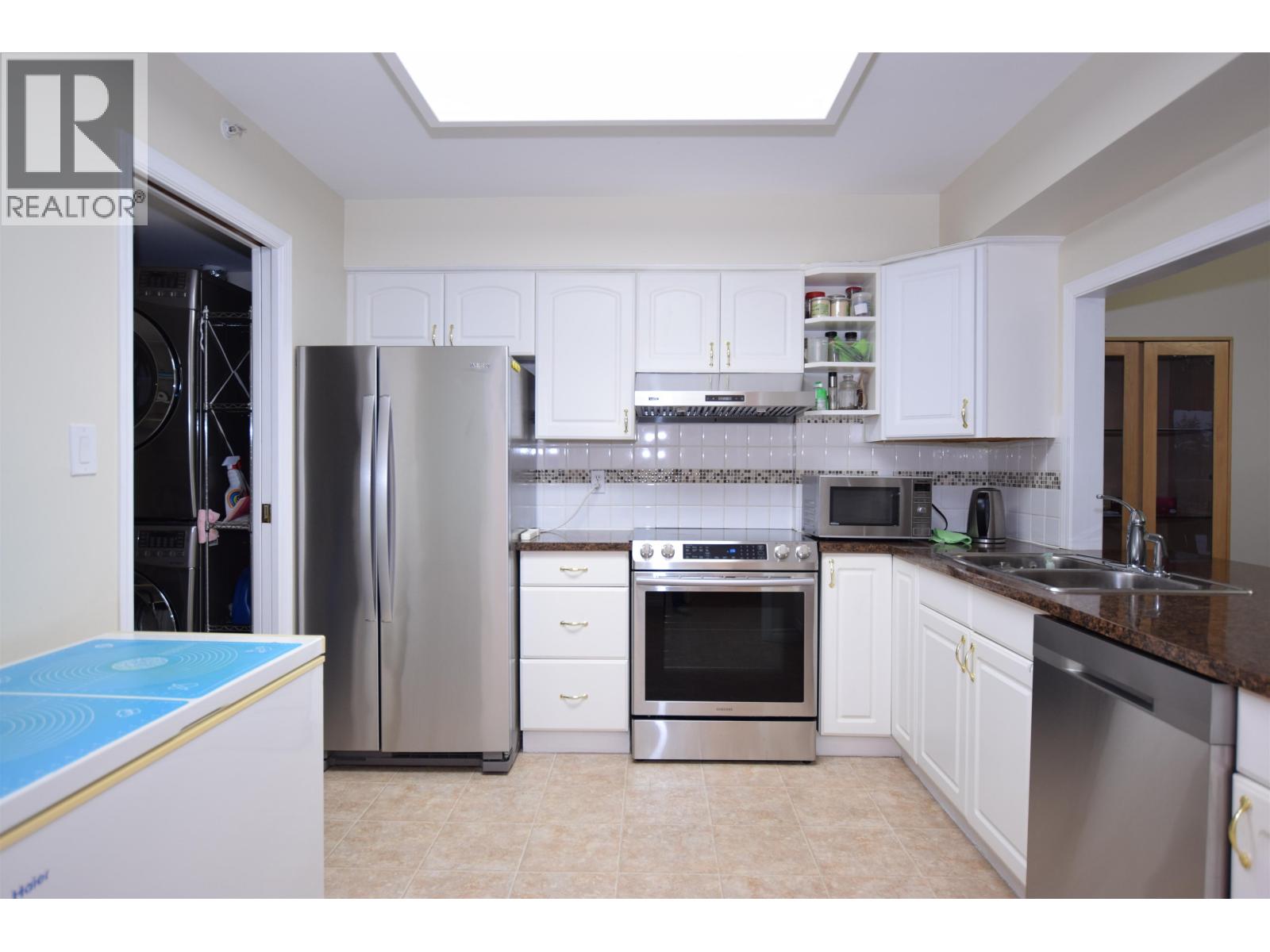 607 1180 Pinetree Way, Coquitlam, British Columbia  V3B 7L2 - Photo 8 - R3064097