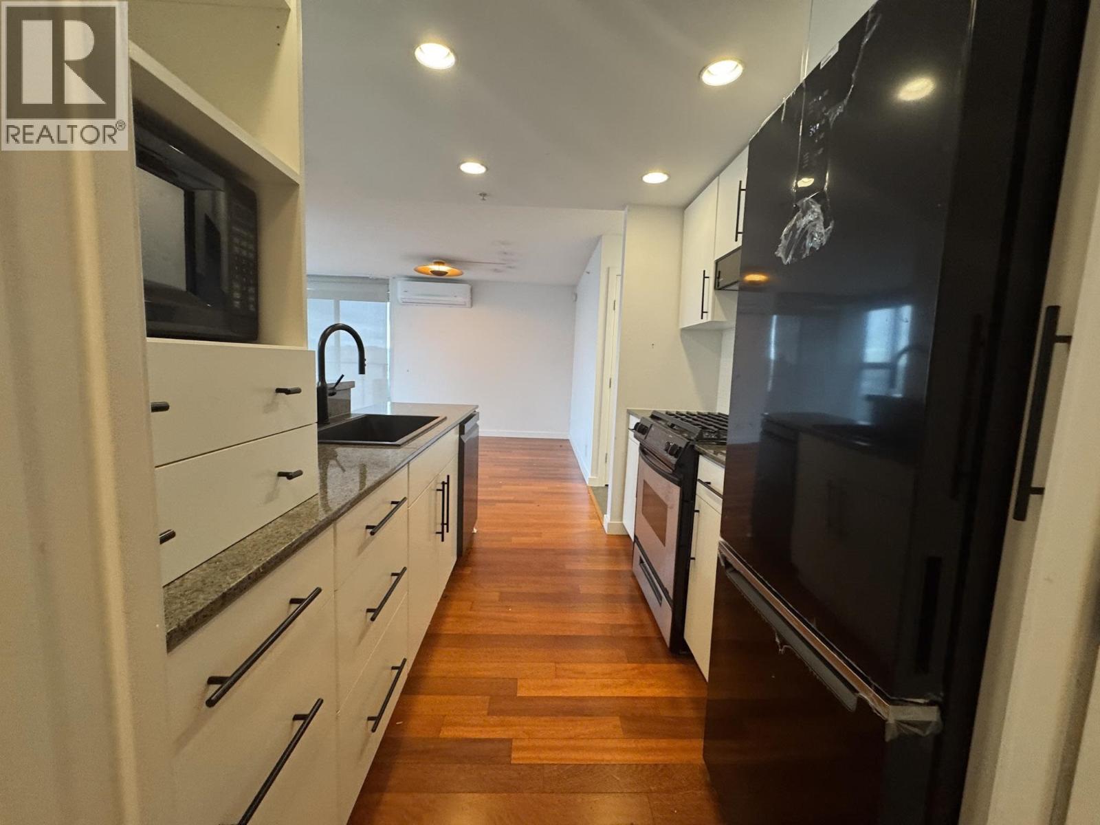 2801 455 Beach Crescent, Vancouver, British Columbia  V6Z 3E5 - Photo 3 - R3064358