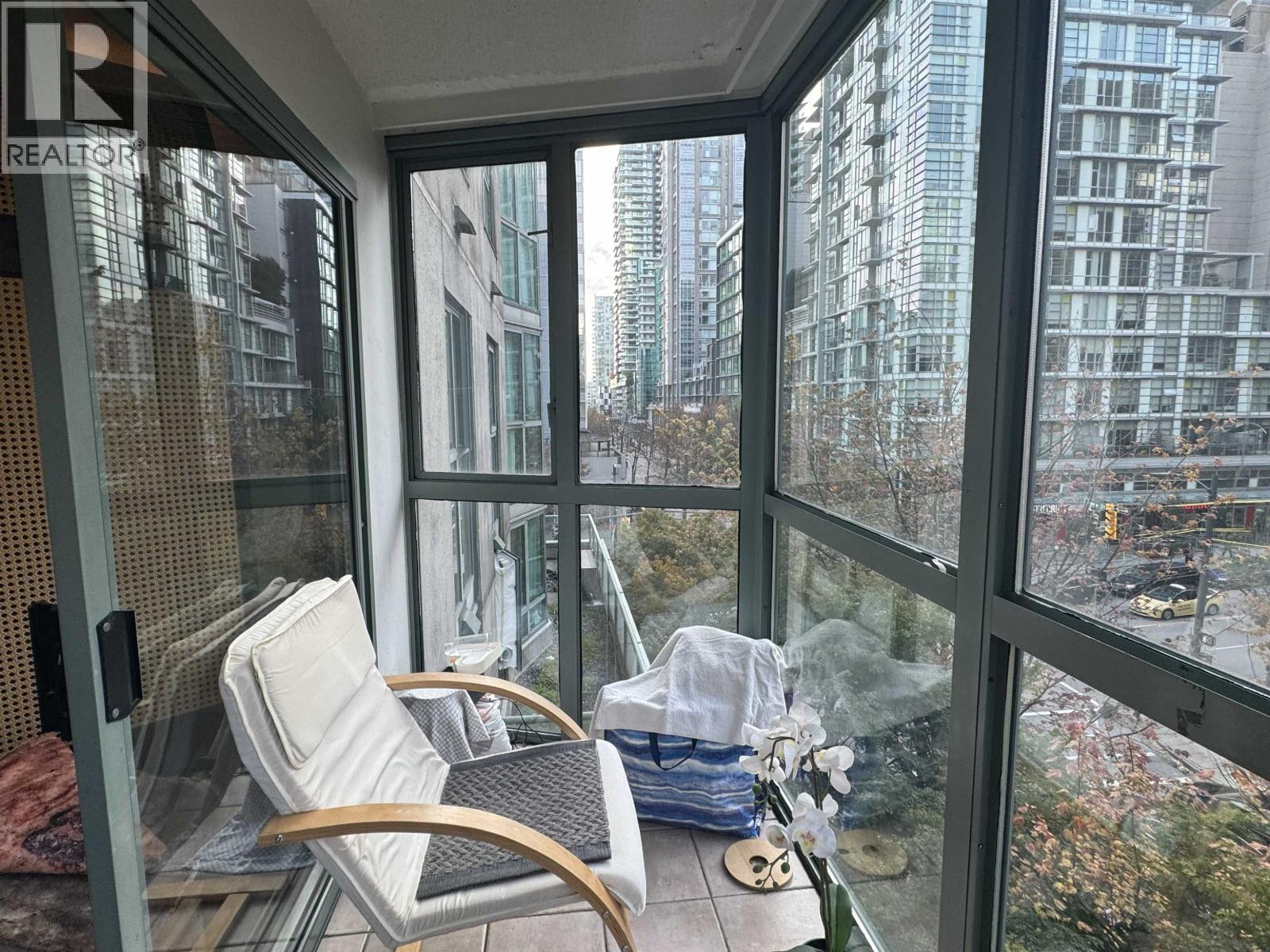 401 1188 Howe Street, Vancouver, British Columbia  V6Z 2S8 - Photo 10 - R3064359