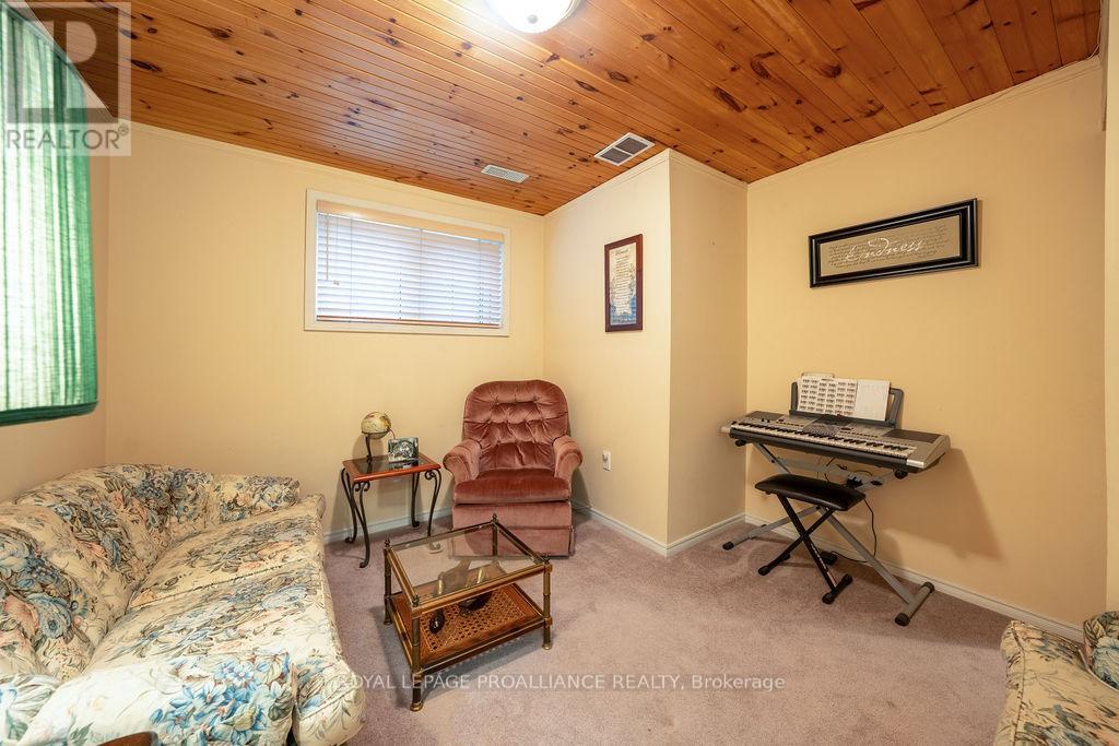 37 Mccrea Court, Tweed (Hungerford (Twp)), Ontario  K0K 3J0 - Photo 34 - X12500146