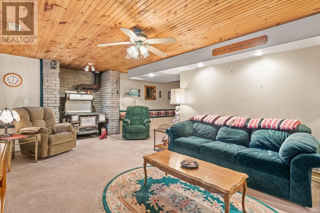 37 Mccrea Court, Tweed (Hungerford (Twp)), Ontario  K0K 3J0 - Photo 36 - X12500146