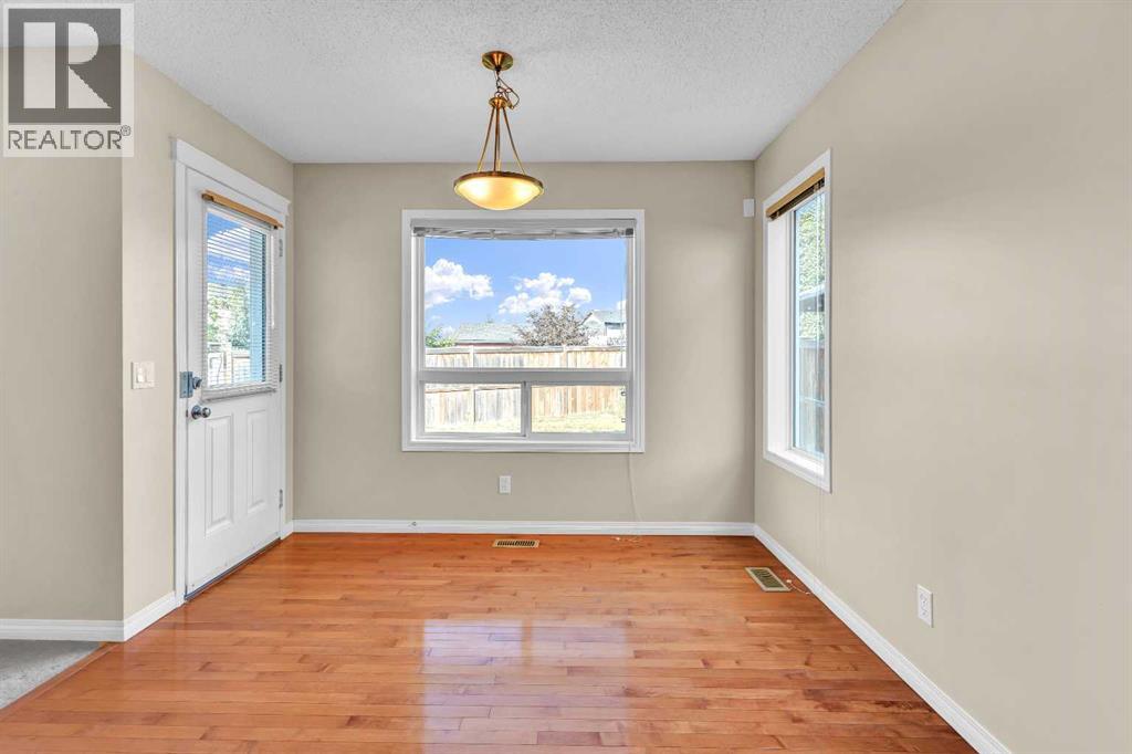 46 Covepark Rise Ne, Calgary, Alberta  T3K 0A5 - Photo 11 - A2236008