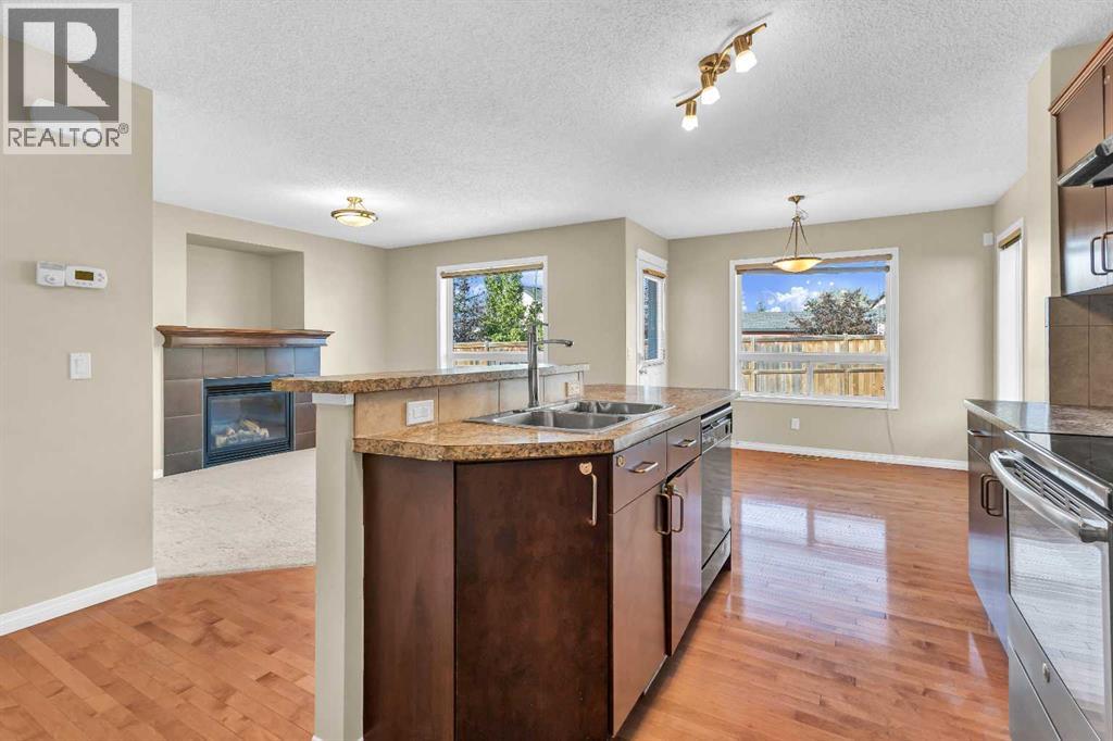 46 Covepark Rise Ne, Calgary, Alberta  T3K 0A5 - Photo 6 - A2236008