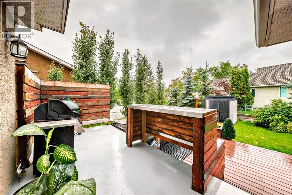 296 Lakeside Greens Crescent, Chestermere, Alberta  T1X 1C3 - Photo 9 - A2260692