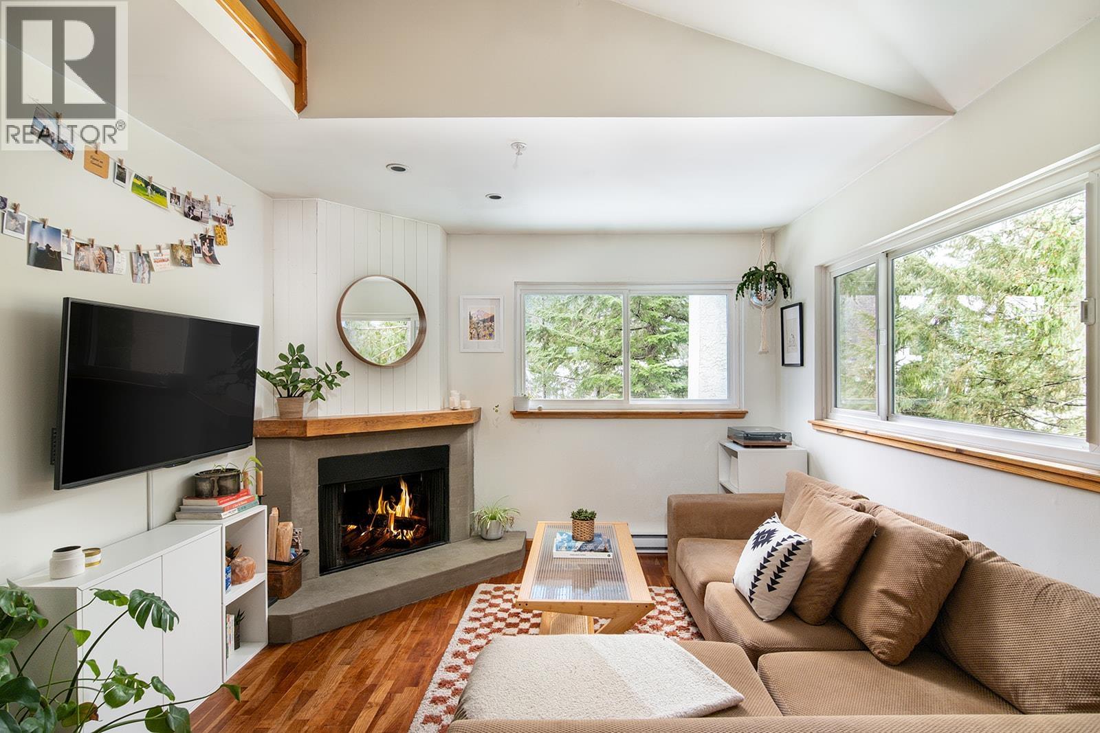 404 2101 CASTLE DRIVE, Whistler, British Columbia