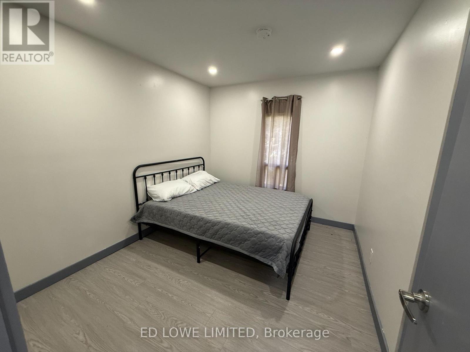 1020 Cumberland Street, Innisfil, Ontario  L0L 1C0 - Photo 16 - N12505202