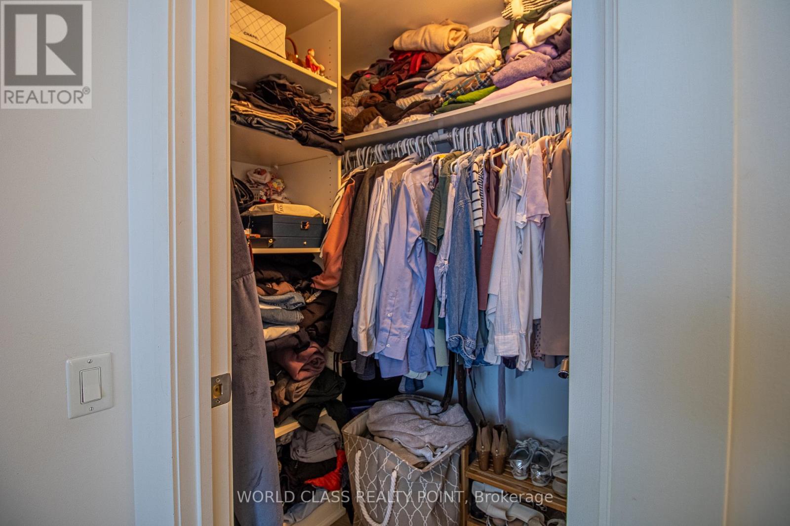 2205 - 375 King Street W, Toronto, Ontario  M5V 1K1 - Photo 12 - C12505746