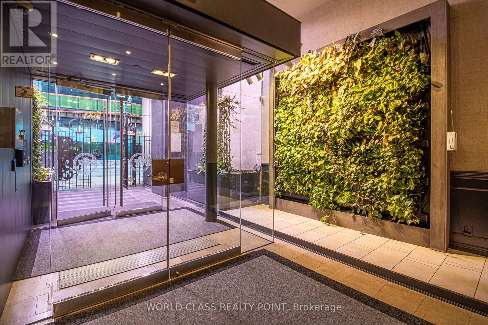 2205 - 375 King Street W, Toronto, Ontario  M5V 1K1 - Photo 4 - C12505746