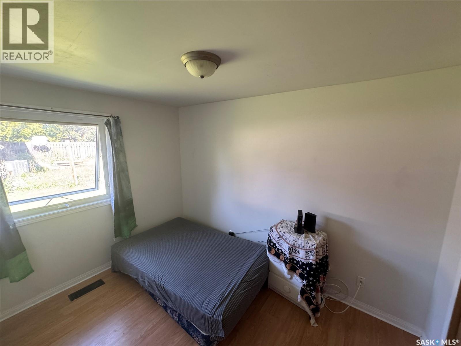 421 Mckenzie Street, Outlook, Saskatchewan  S0L 2N0 - Photo 12 - SK022315