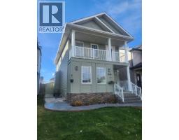 1028 TARADALE Drive NE Taradale