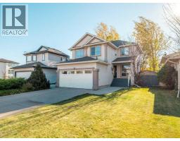 425 FAIRMONT Boulevard S Fairmont